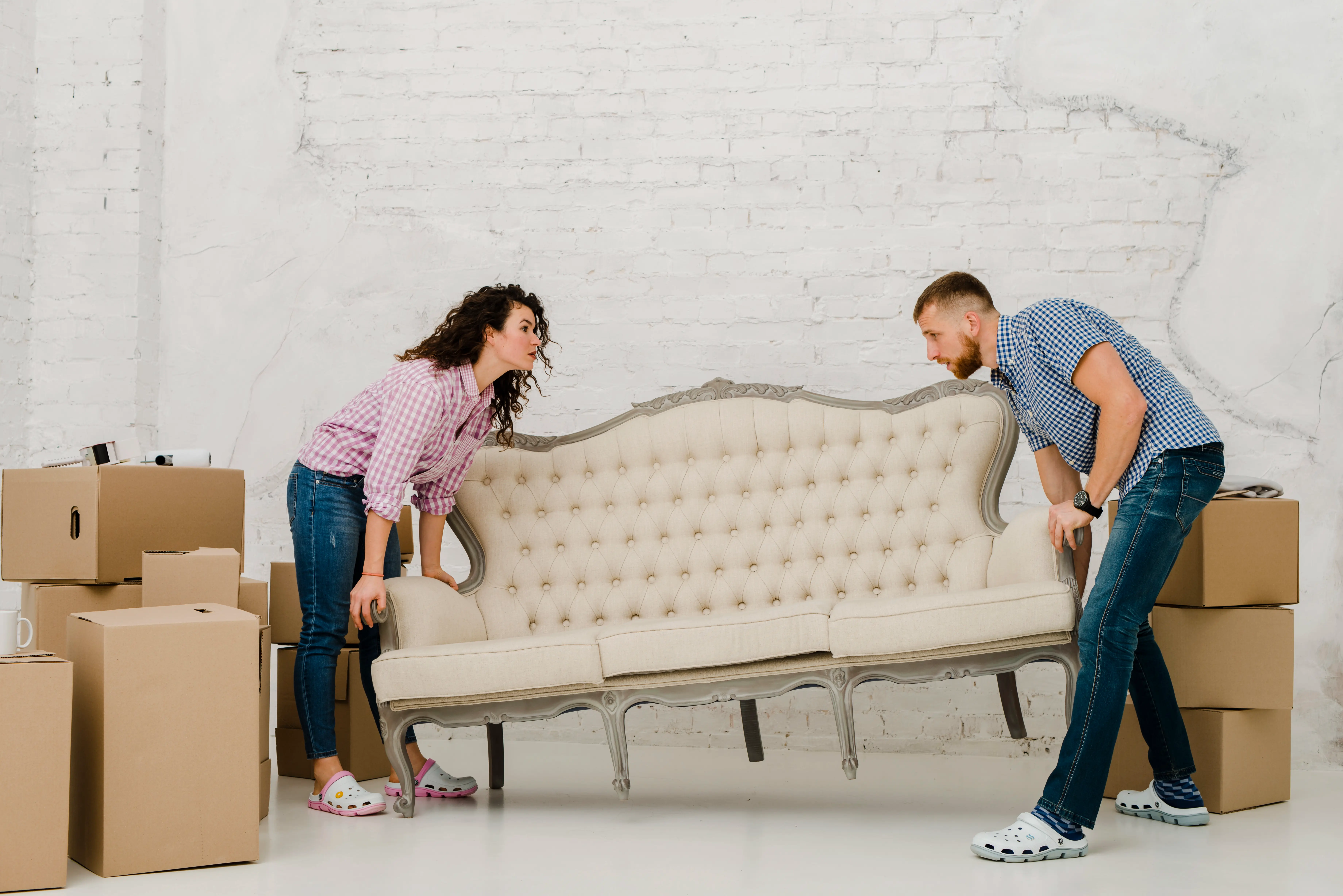 Hire our professional movers in Jersey City to avoid complexities of DIY moves