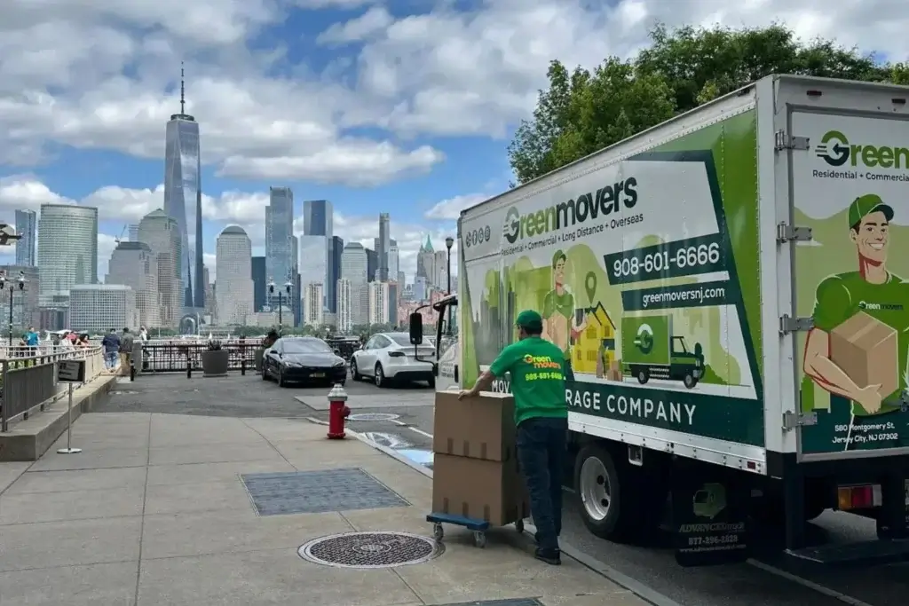 Unlock convenience and peace of mind with the top reasons to hire Green Movers as your Moving Company in Montclair - Simplify your relocation for a hassle-free and efficient experience.