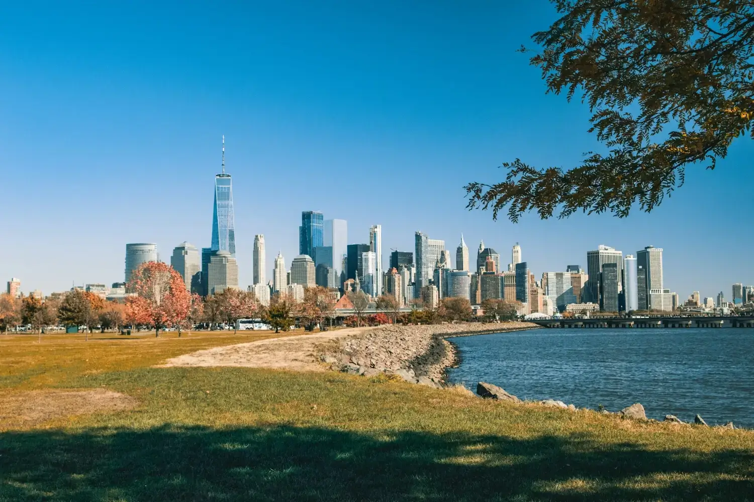 This is a comprehensive guide about What should you know before moving to Jersey City, including living cost, how to move, and moving company costs.